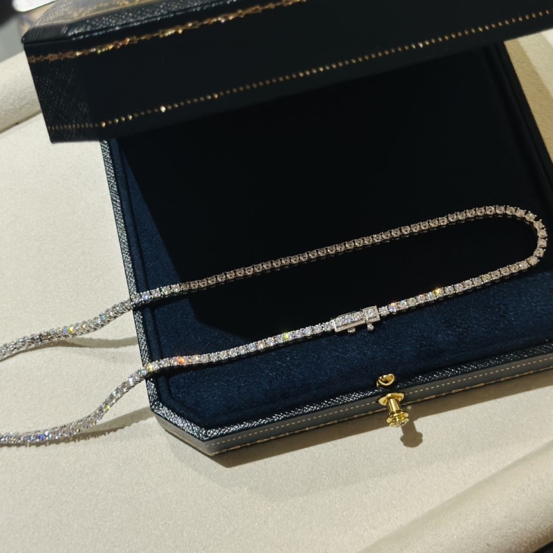 T*f*ny necklaces